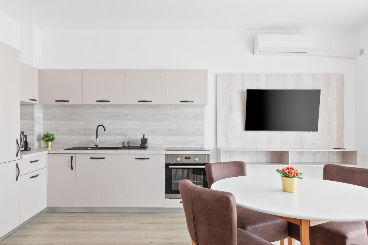 Grand Hill Flats Lejlighed Oradea Eksteriør billede