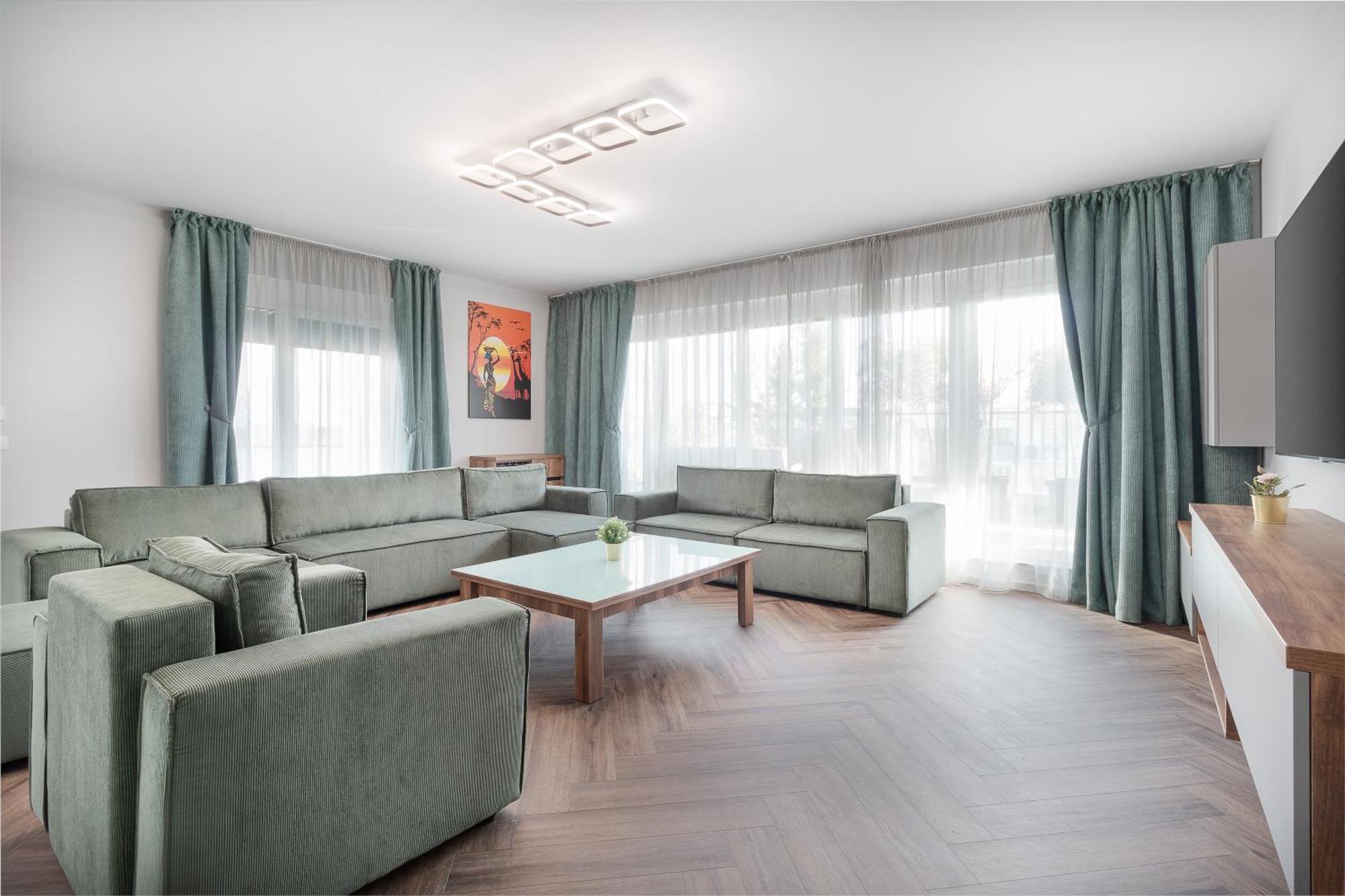 Grand Hill Flats Lejlighed Oradea Eksteriør billede