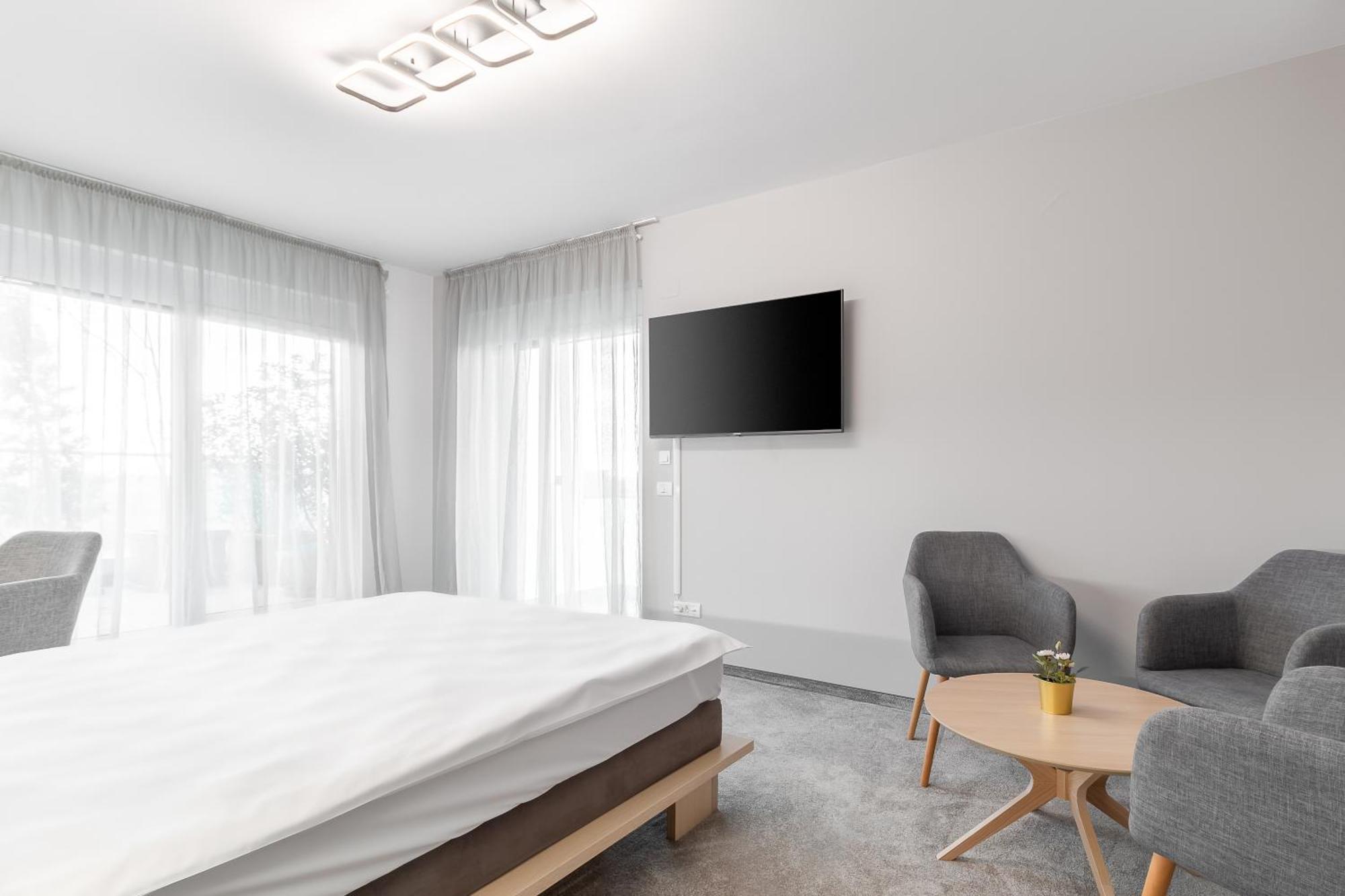 Grand Hill Flats Lejlighed Oradea Eksteriør billede