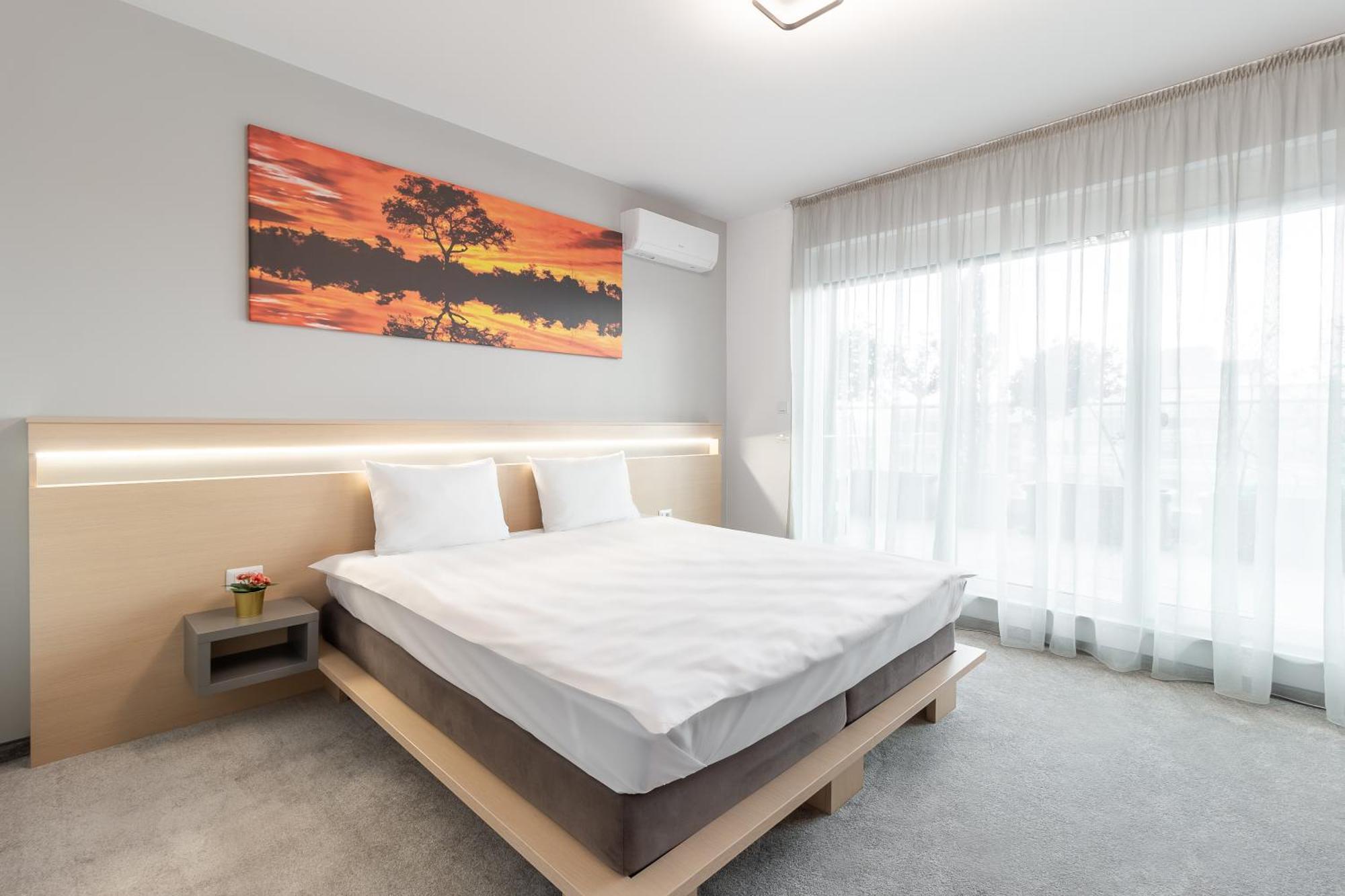 Grand Hill Flats Lejlighed Oradea Eksteriør billede